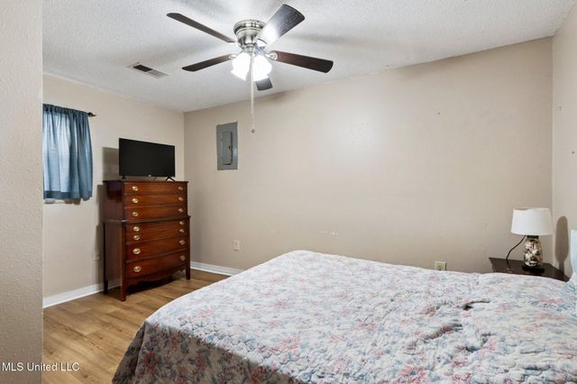 4254 1st Avenue, Bay Saint Louis, MS 39520