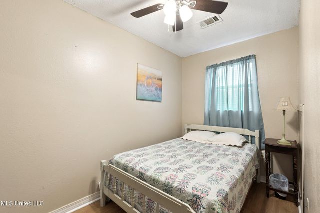 4254 1st Avenue, Bay Saint Louis, MS 39520