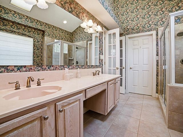 592 CRESCENT STREET, Umatilla, FL 32784