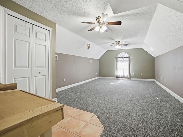 592 CRESCENT STREET, Umatilla, FL 32784