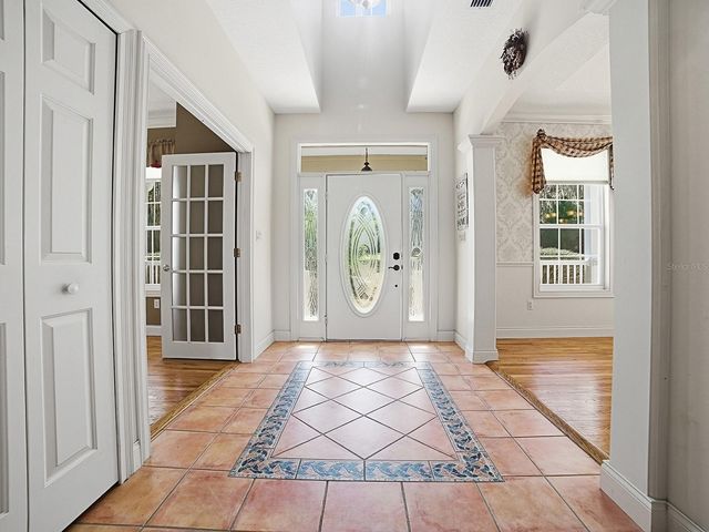 592 CRESCENT STREET, Umatilla, FL 32784