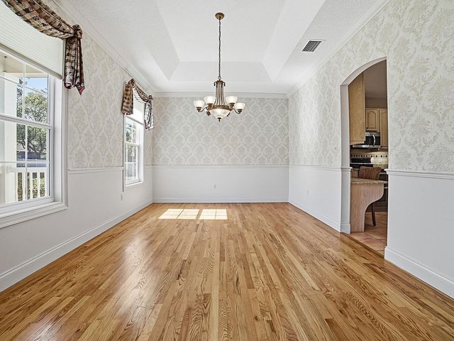 592 CRESCENT STREET, Umatilla, FL 32784