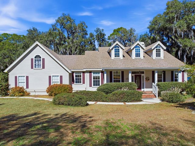 592 CRESCENT STREET, Umatilla, FL 32784