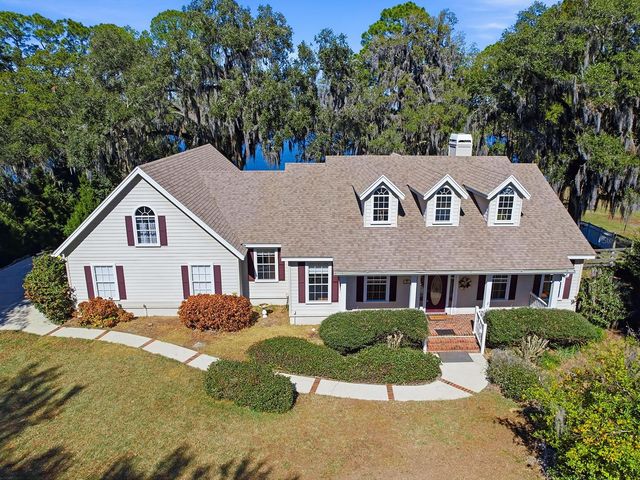 592 CRESCENT STREET, Umatilla, FL 32784