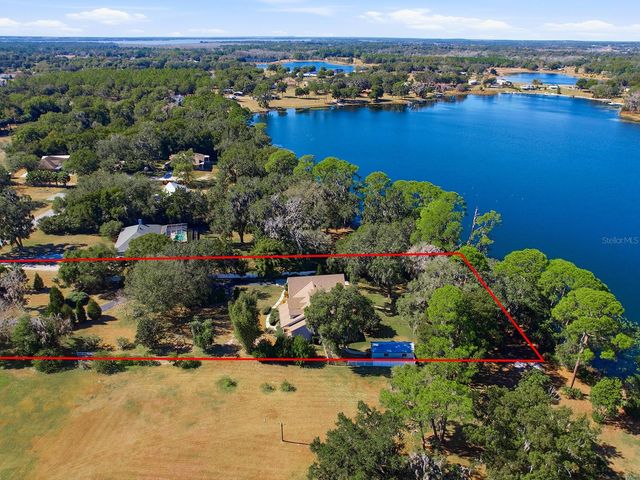 592 CRESCENT STREET, Umatilla, FL 32784