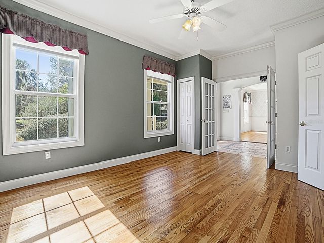 592 CRESCENT STREET, Umatilla, FL 32784