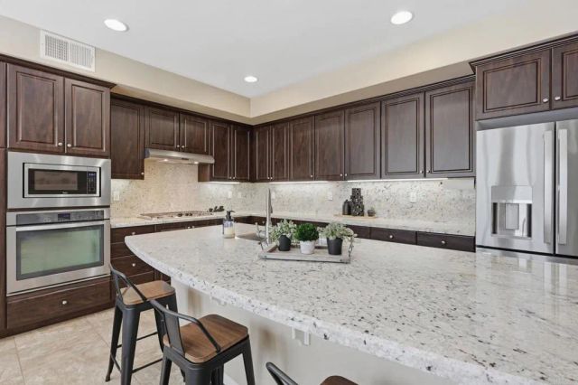 1080 Breakaway Drive, Oceanside, CA 92057