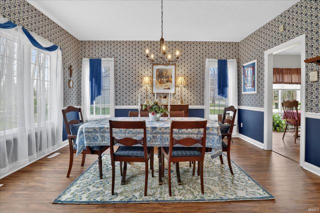 11781 Old Oak Drive, Granger, IN 46530