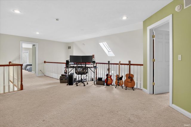 11781 Old Oak Drive, Granger, IN 46530