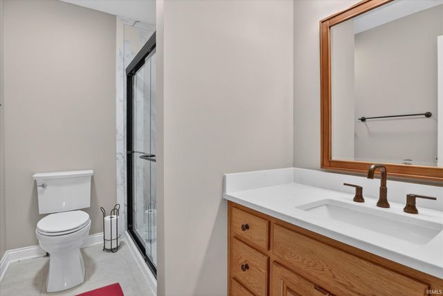 11781 Old Oak Drive, Granger, IN 46530