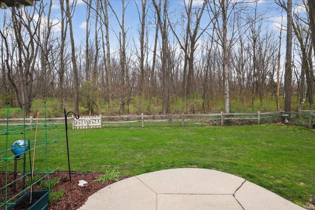 11781 Old Oak Drive, Granger, IN 46530