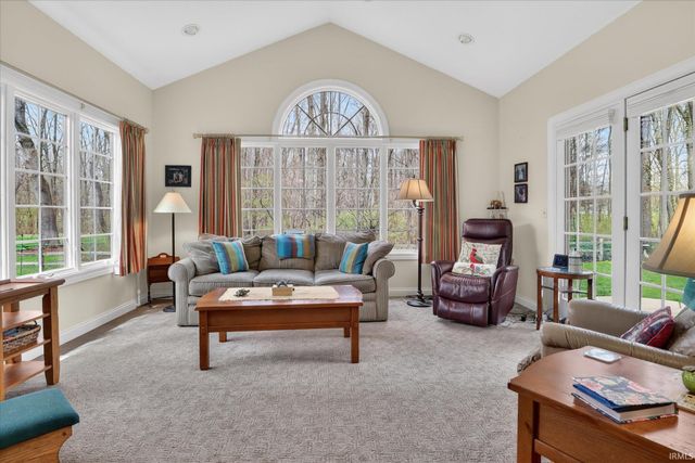 11781 Old Oak Drive, Granger, IN 46530