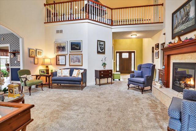 11781 Old Oak Drive, Granger, IN 46530