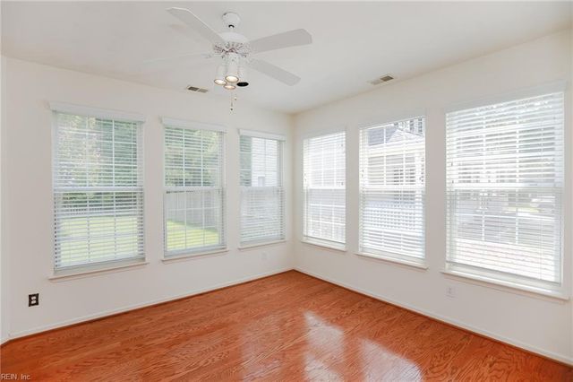 1813 Laurel Oak LN, Virginia Beach, VA 23453