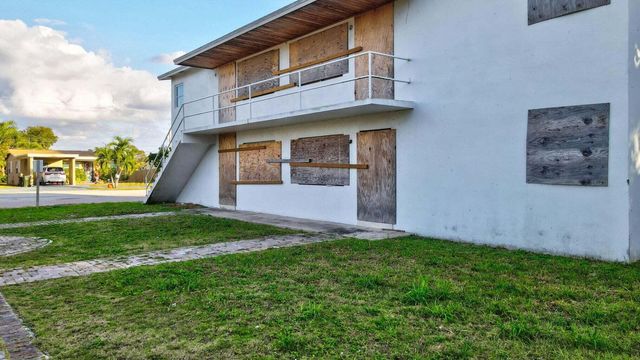 124 SW 8th Avenue, Delray Beach, FL 33444