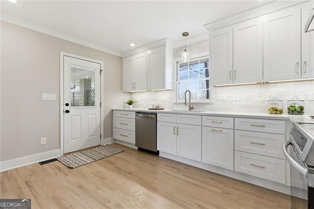 3055 Saint Helena Drive, Tucker, GA 30084