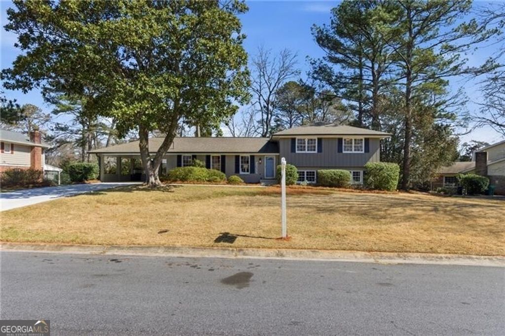 3055 Saint Helena Drive, Tucker, GA 30084