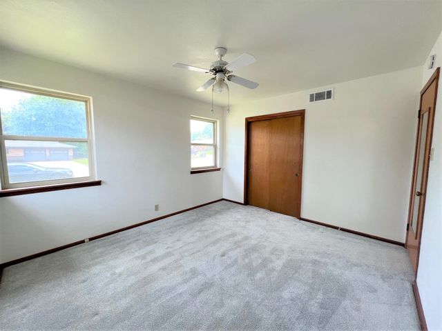 6753 Briley Drive, North Richland Hills, TX 76180