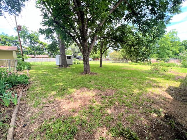 6753 Briley Drive, North Richland Hills, TX 76180