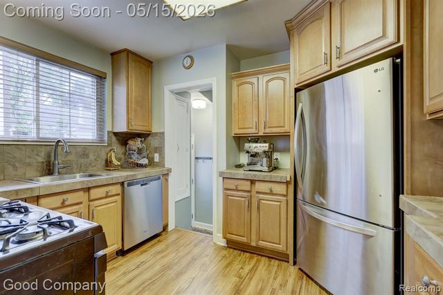 430 S Edison Avenue, Royal Oak, MI 48067