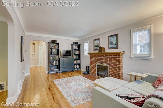 430 S Edison Avenue, Royal Oak, MI 48067