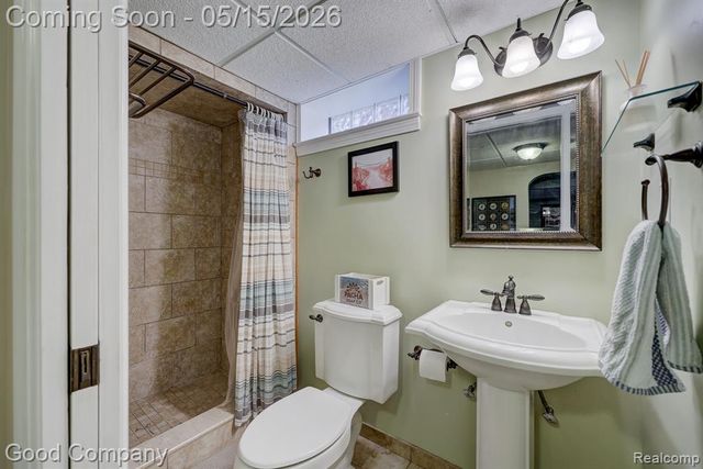 430 S Edison Avenue, Royal Oak, MI 48067