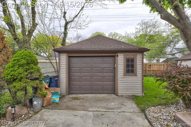430 S Edison Avenue, Royal Oak, MI 48067