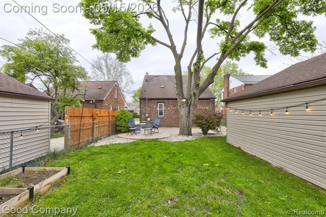 430 S Edison Avenue, Royal Oak, MI 48067