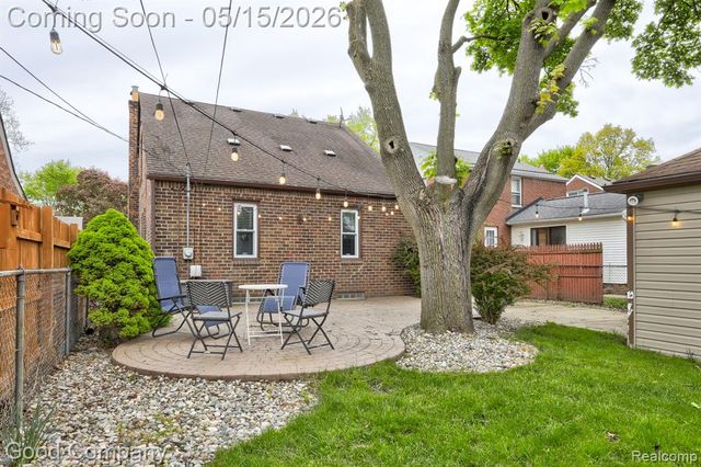 430 S Edison Avenue, Royal Oak, MI 48067