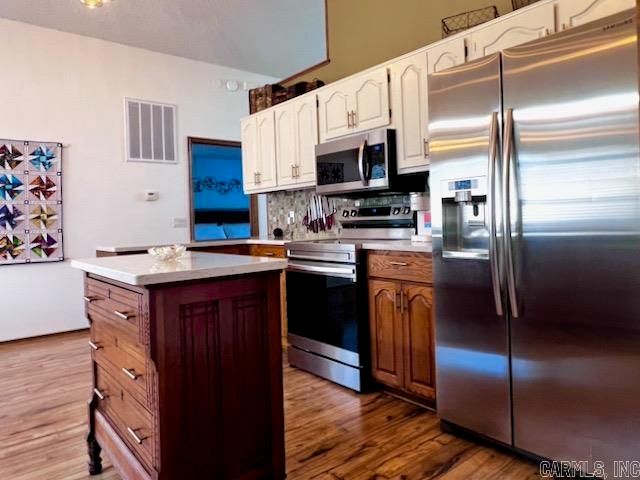 2 Balenciaga Way, Hot Springs Village, AR 71909