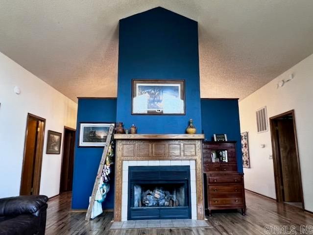 2 Balenciaga Way, Hot Springs Village, AR 71909