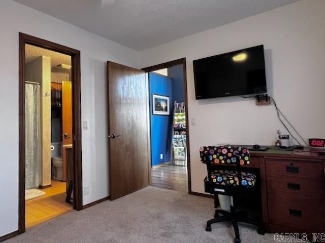 2 Balenciaga Way, Hot Springs Village, AR 71909