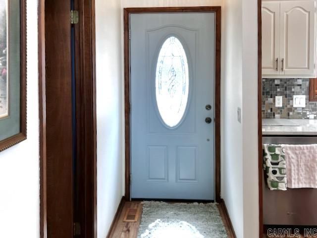 2 Balenciaga Way, Hot Springs Village, AR 71909