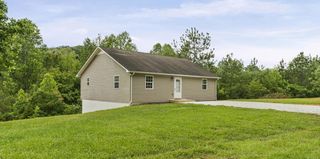 300 Luna Ln, Sparta, TN 38583