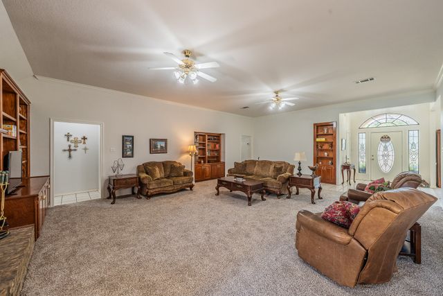 2305 Floyd Hampton Road, Crowley, TX 76036
