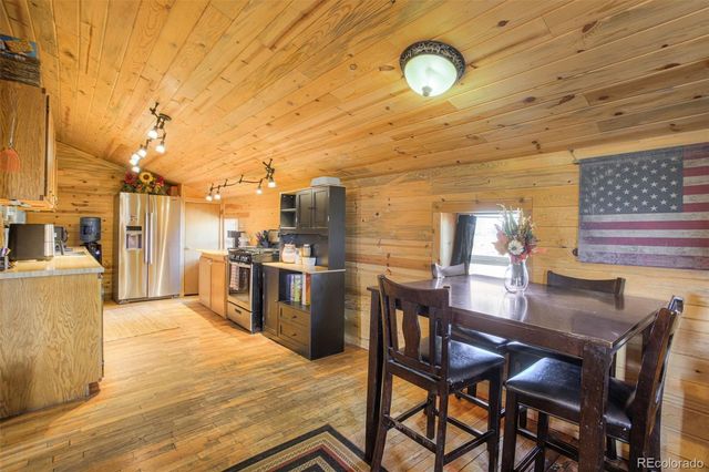 73 Mid land Avenue, Hartsel, CO 80449