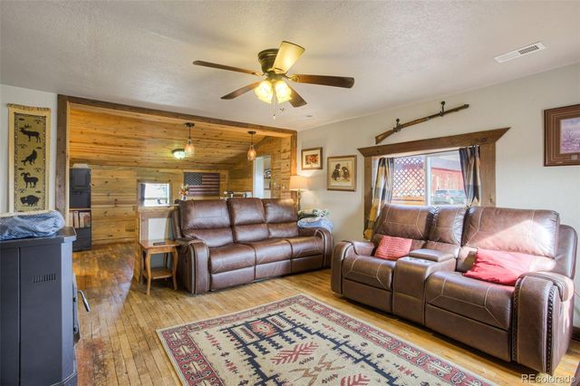 73 Mid land Avenue, Hartsel, CO 80449