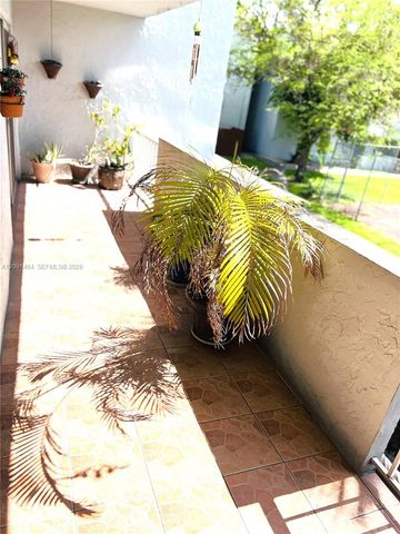 6195 W 18th Avenue G214, Hialeah, FL 33012