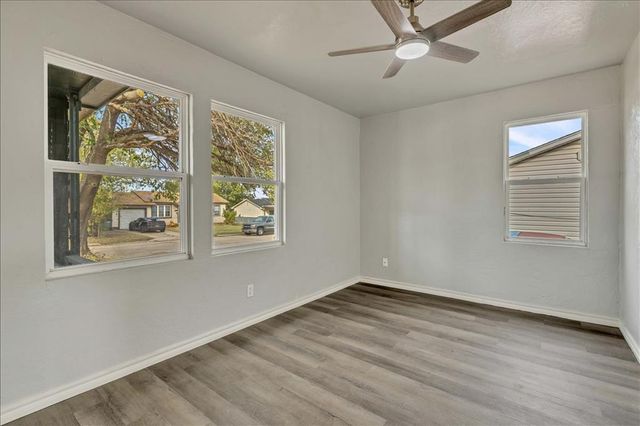 3912 SE 10th Place, Del City, OK 73115