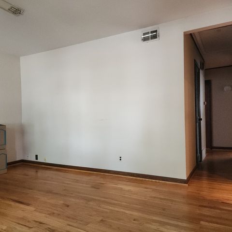4605 W 84th Place, Chicago, IL 60652