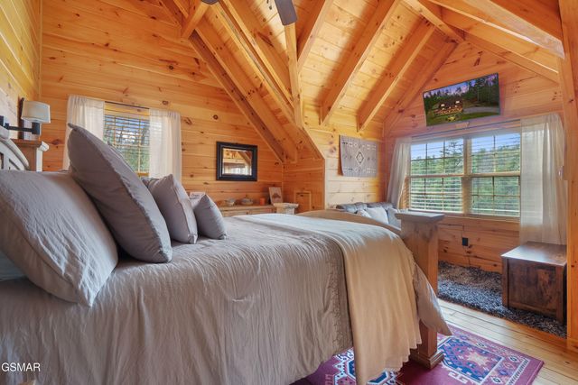 1238 Mossy Cove Way, Sevierville, TN 37876