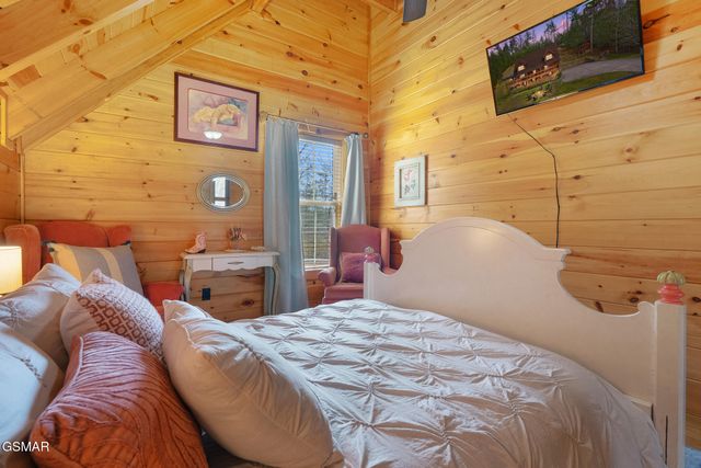 1238 Mossy Cove Way, Sevierville, TN 37876