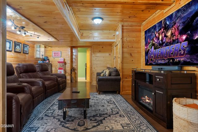 1238 Mossy Cove Way, Sevierville, TN 37876