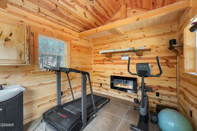 1238 Mossy Cove Way, Sevierville, TN 37876