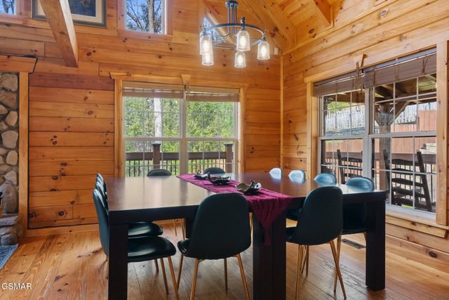 1238 Mossy Cove Way, Sevierville, TN 37876