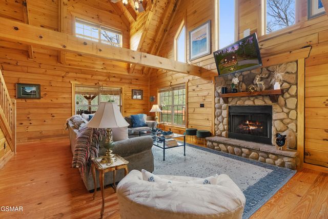 1238 Mossy Cove Way, Sevierville, TN 37876