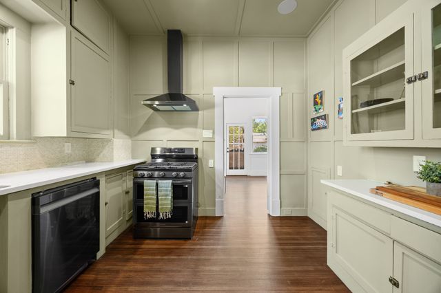 732 Haines Avenue, Dallas, TX 75208