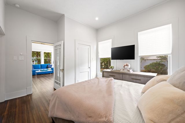 732 Haines Avenue, Dallas, TX 75208