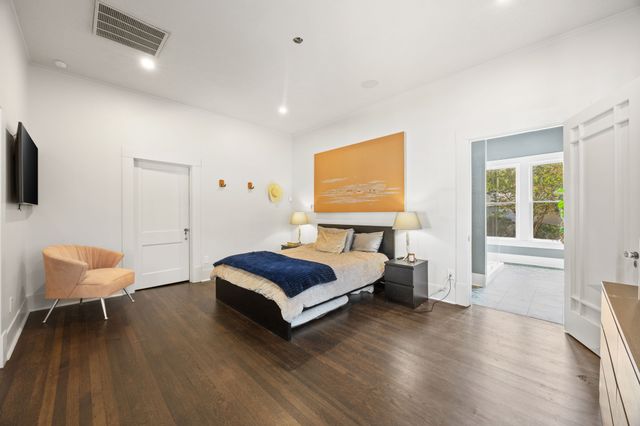 732 Haines Avenue, Dallas, TX 75208