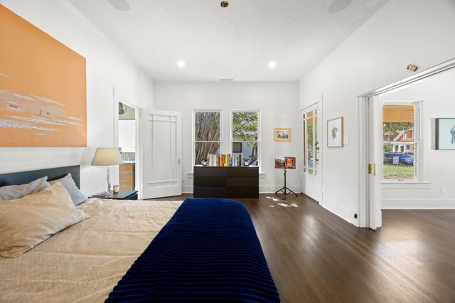 732 Haines Avenue, Dallas, TX 75208